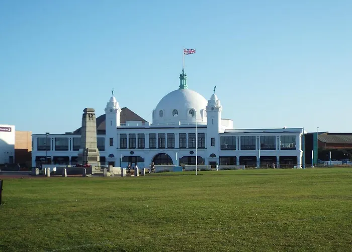 Boquhanran Caravan, Whitley Bay