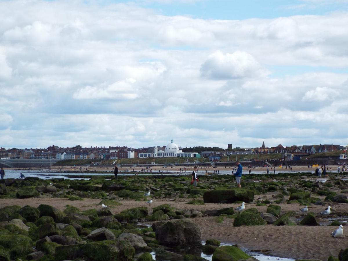 Boquhanran Caravan, Whitley Bay *